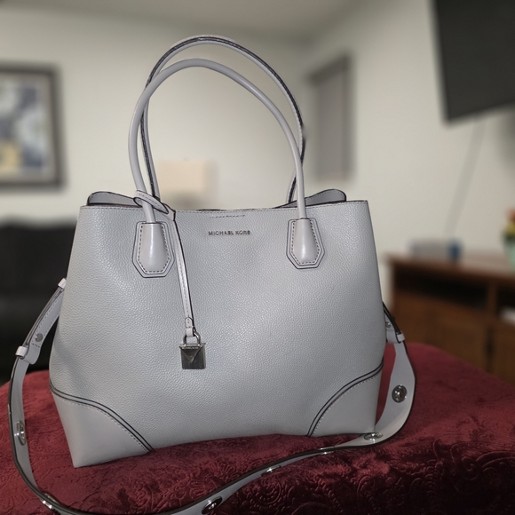 Michael Kors Handbags - Michael Kors Light Gray Tote Bag